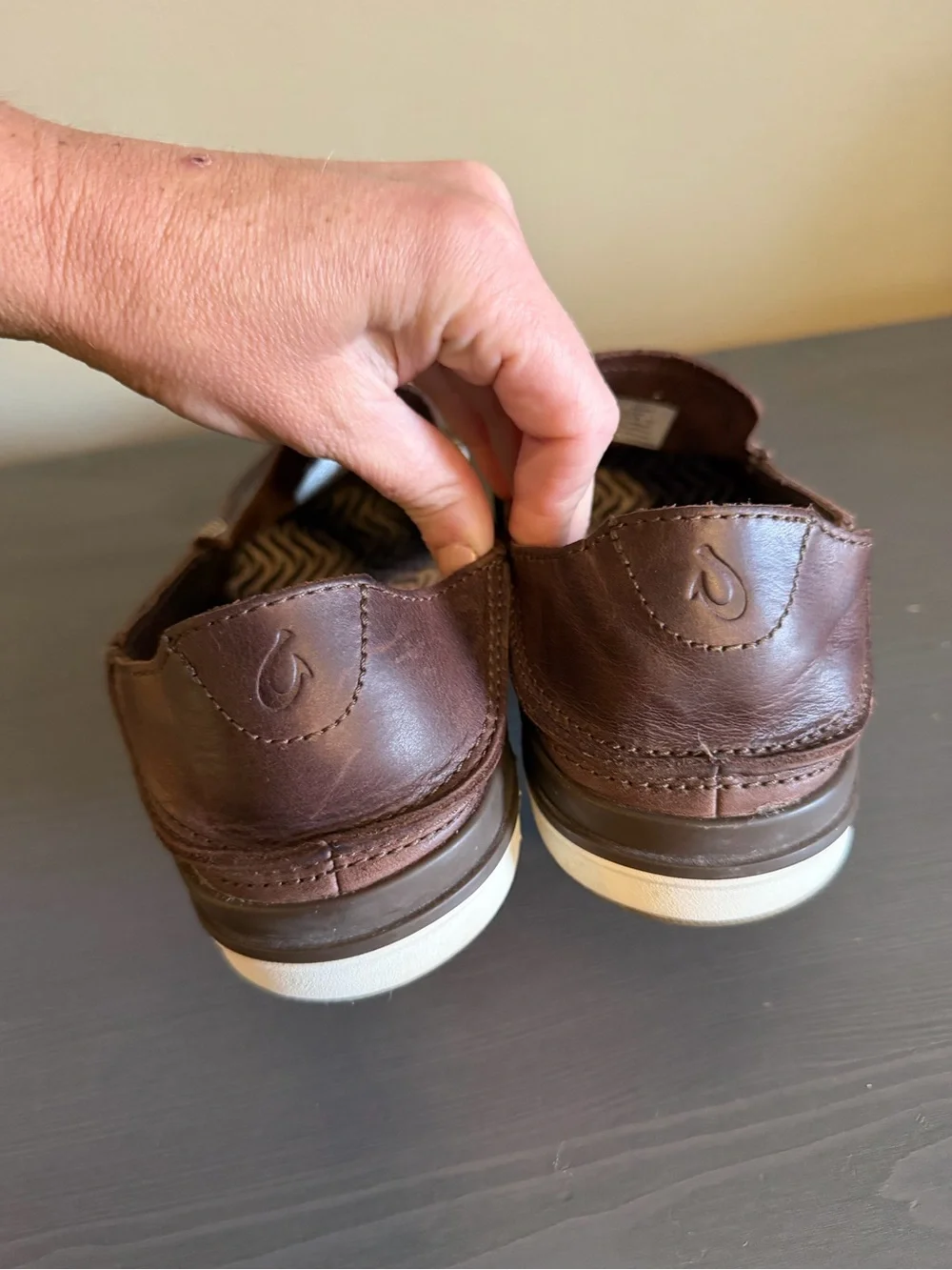 OluKai Kakaha Men’s Slip-On Leather Loafer